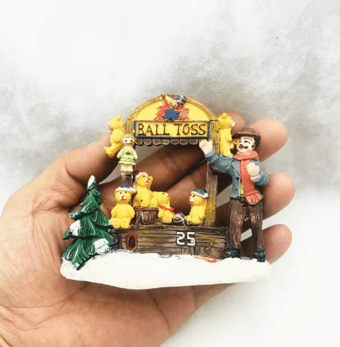 Holiday Miniature Figurines Set – Sand Table & Fairy Garden Desk Decor