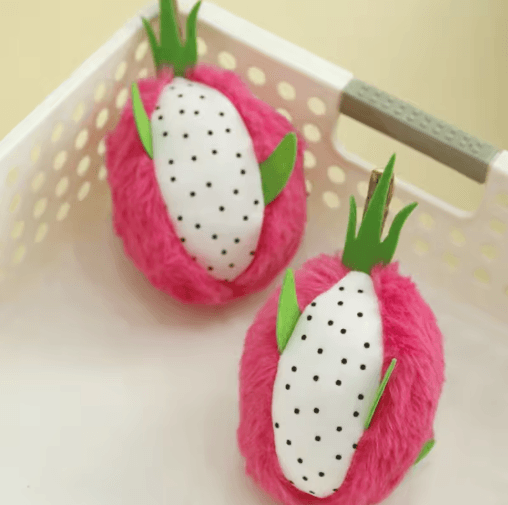 Dragon Fruit Catnip Plush Chew Toy – Bite-Resistant Teeth Cleaning Toy for Cats