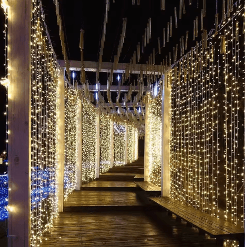 Connectable LED Icicle Curtain Lights – Festoon Christmas & New Year Garland