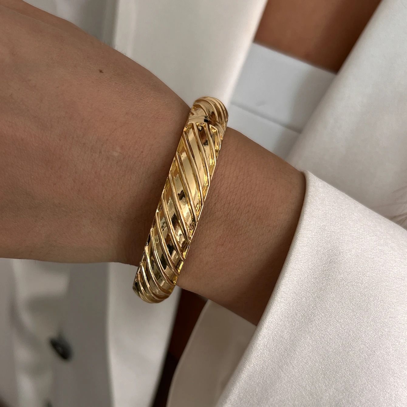 Chunky Gold Punk Bangle Bracelet Heavy Metal Spring Cuff Jewelry
