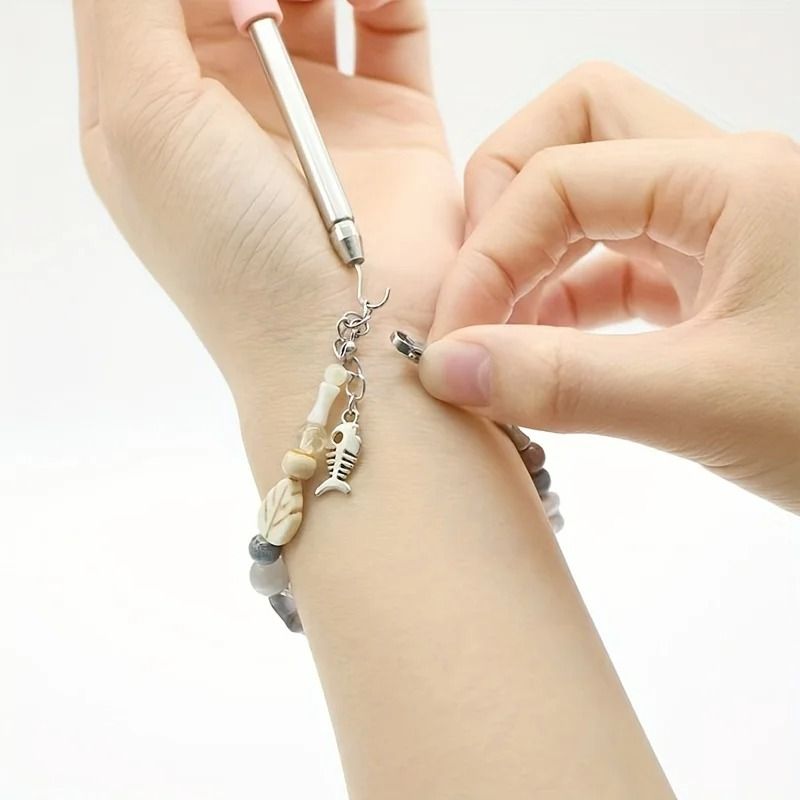 Bracelet Fastening Tool Jewelry Helper Aid for Easy Clasp and Hook Closure