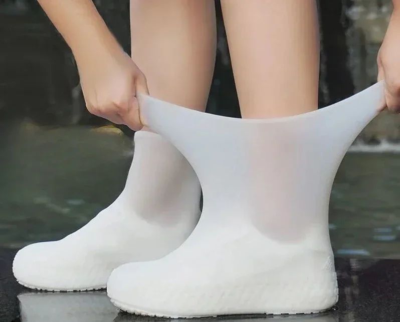 RainGuard Silicone Waterproof Shoe Covers – Reusable Anti-Slip Rain Overshoes (1 Pair)