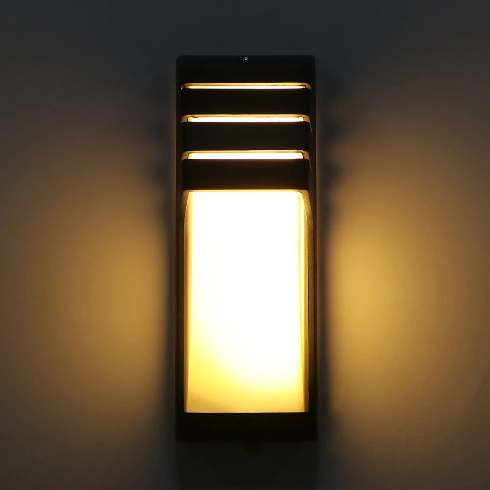 AeroGlow Aluminium LED Outdoor Wall Light – IP65 Waterproof Porch & Garden Sconce