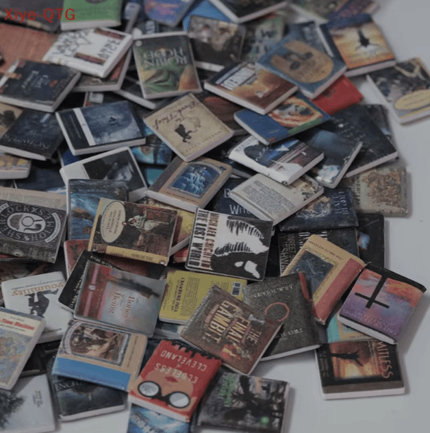 200PCS Miniature Dollhouse Books Set - Tiny Book Accessories for DIY & Decor