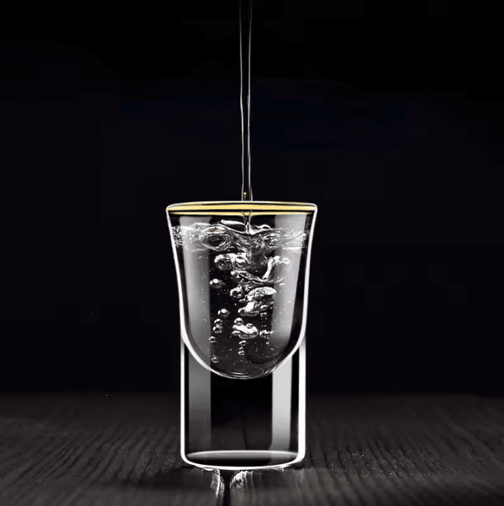 6-Piece Gold Foil Gilt-Edged Wine Cups – Elegant Mini Glass Shot Set for Baijiu & Spirits