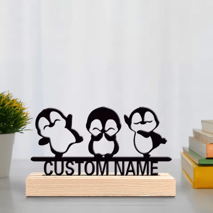 Personalized Penguin Metal Statue Trio – Cute Custom Animal Sculpture with Wooden Base for Home & Office Decor