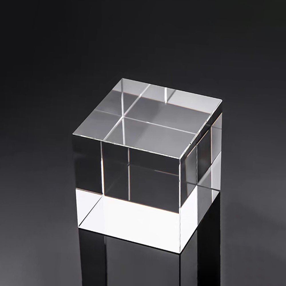 Rectangular Column Crystal Cube Artificial Crystal Glass Can Be Engraved with Patterns and Words Inside